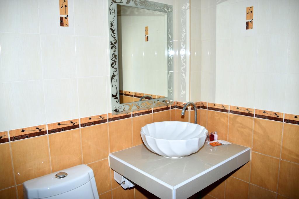Kate House Bangsaphan سابان بانغ المظهر الخارجي الصورة
