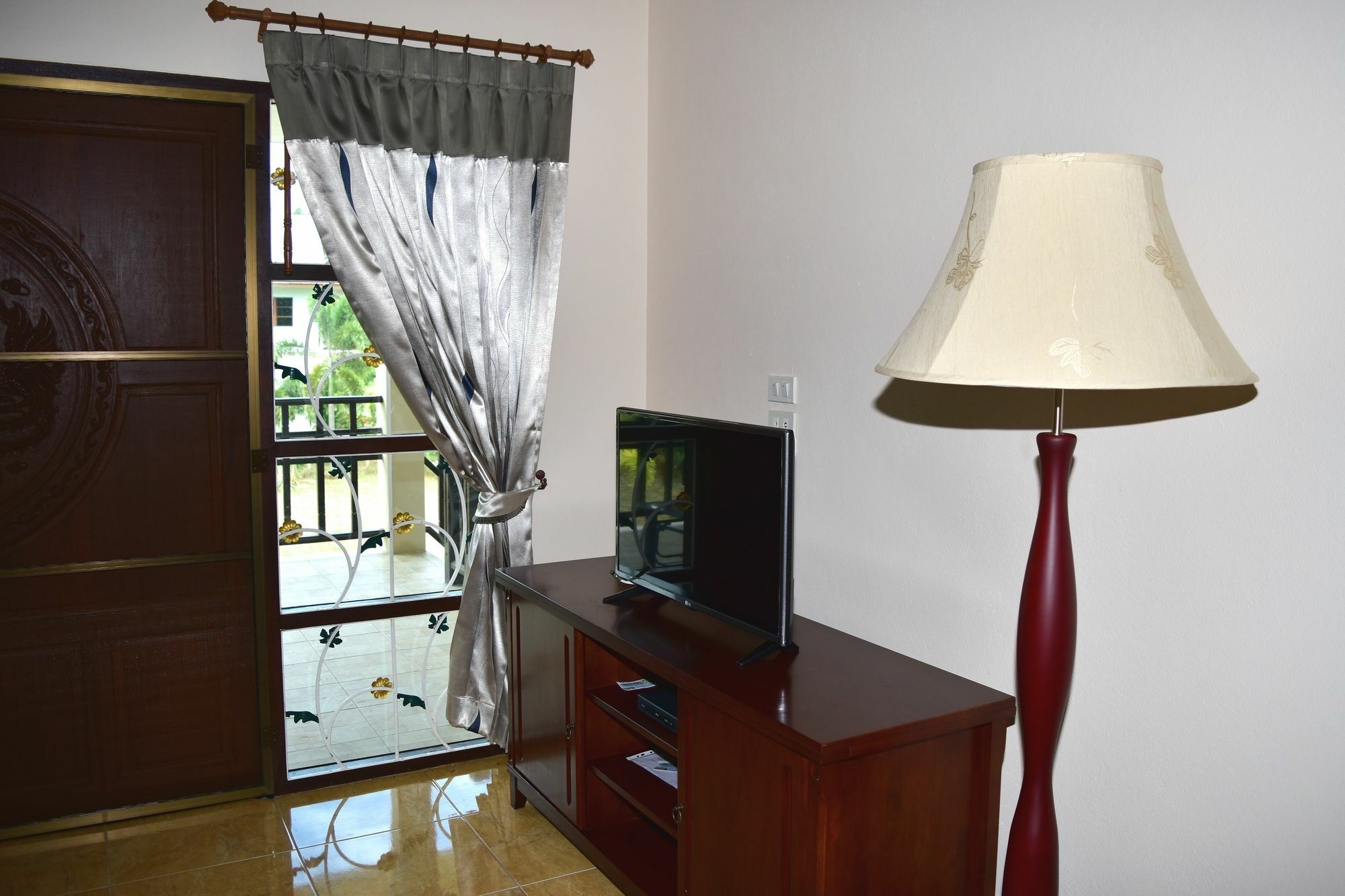 Kate House Bangsaphan سابان بانغ المظهر الخارجي الصورة