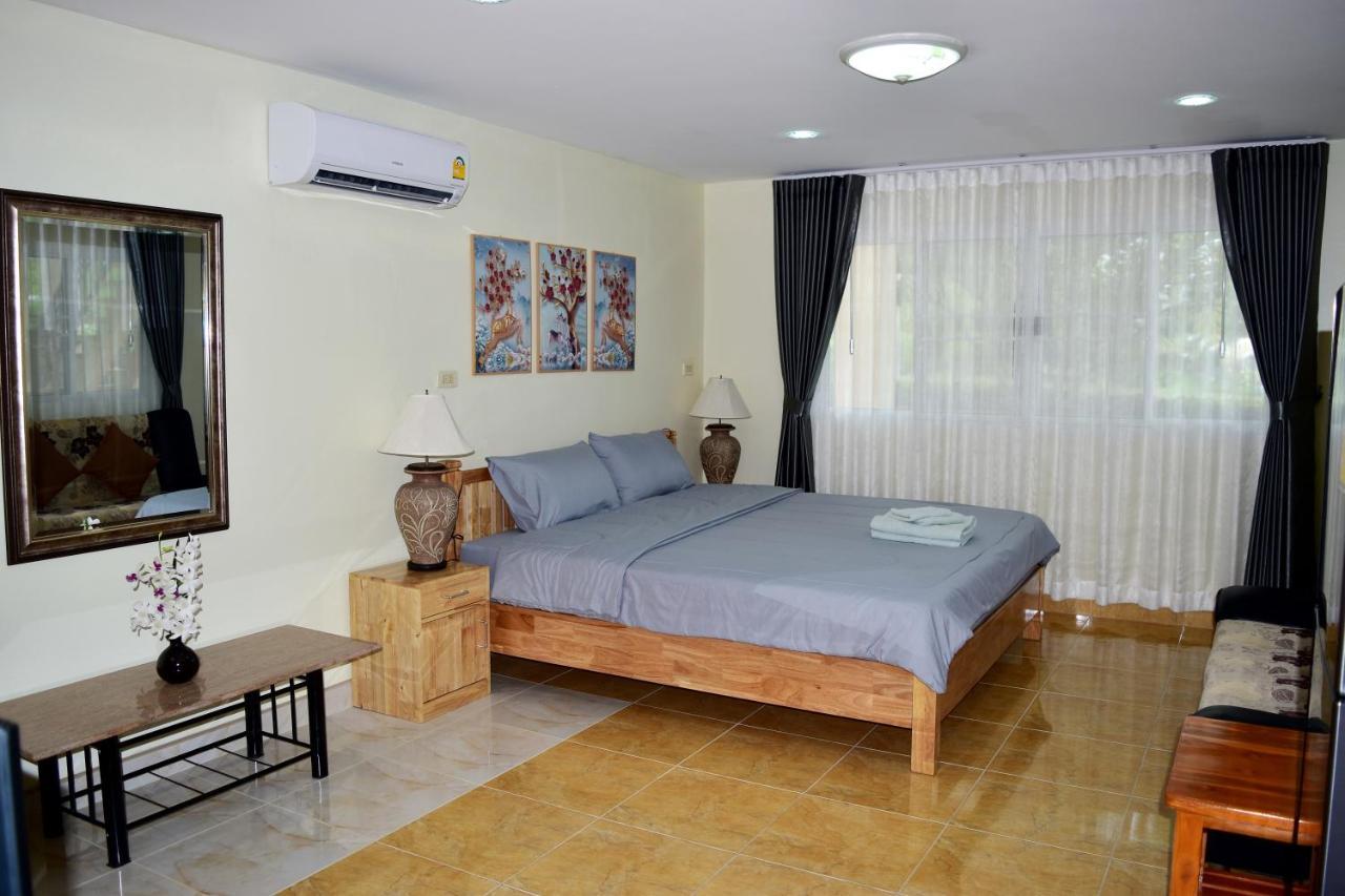 Kate House Bangsaphan سابان بانغ الغرفة الصورة